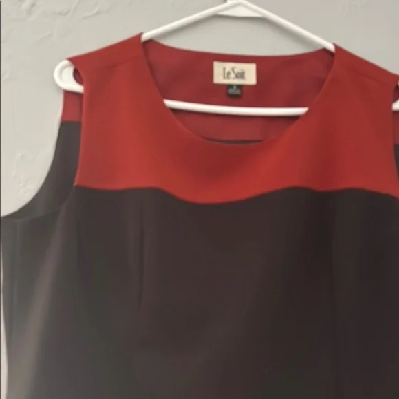 Le Suit Red and Black Crop Boxy Blouse 128 - Picture 2 of 8
